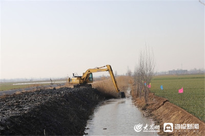 鱼台县 治理排灌渠系与服务托管并举，夯实现代农业发展基石